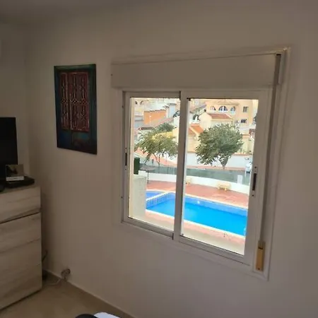 Gorgeous 3 Bed/2 Bath Pool & Golf Views *